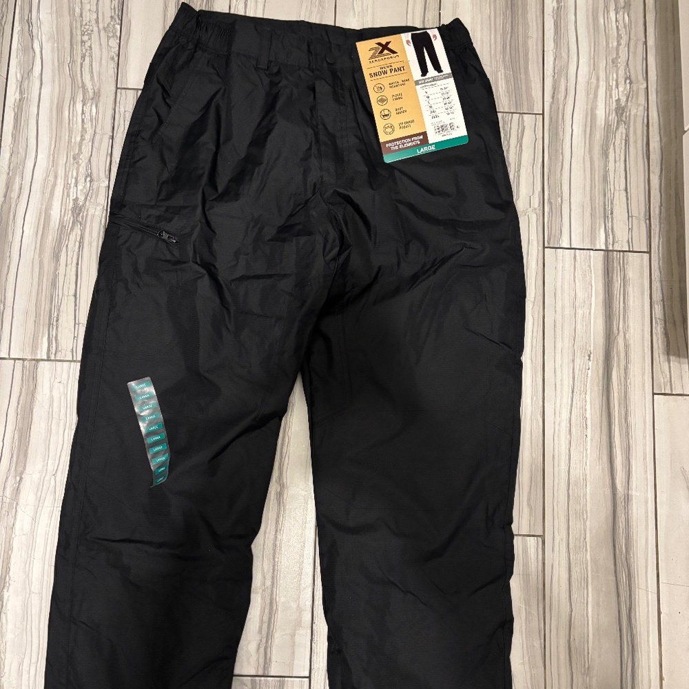 New condition.  Used once for this past snowstorm!!!!  comes witg free item